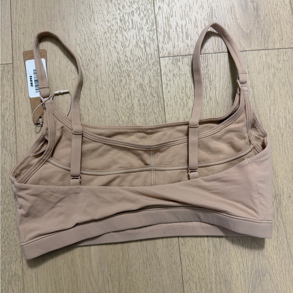 SKIMS Fits Everybody Maternity Pumping Scoop Bralette- Clay (size S) - Picture 4 of 5